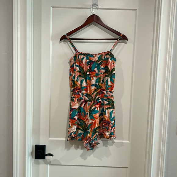 Jessica Simpson Romper - Picture 1 of 3